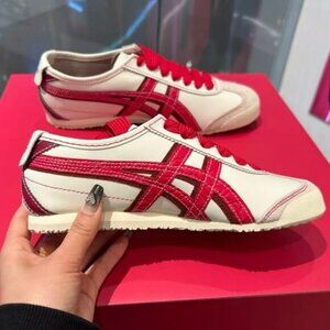 Onitsuka Tiger ASICS 2025 fashion casual sports shoes for men and women